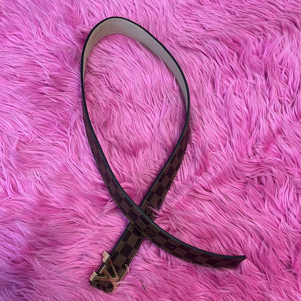 Louis Vuitton belt NOT AUTHENTIC - Picture 5 of 5